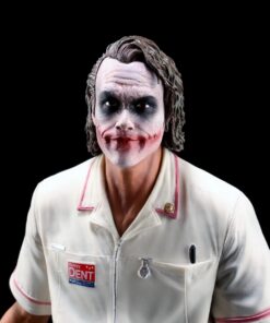 اکشن فیگور جوکر با لباس پرستاری